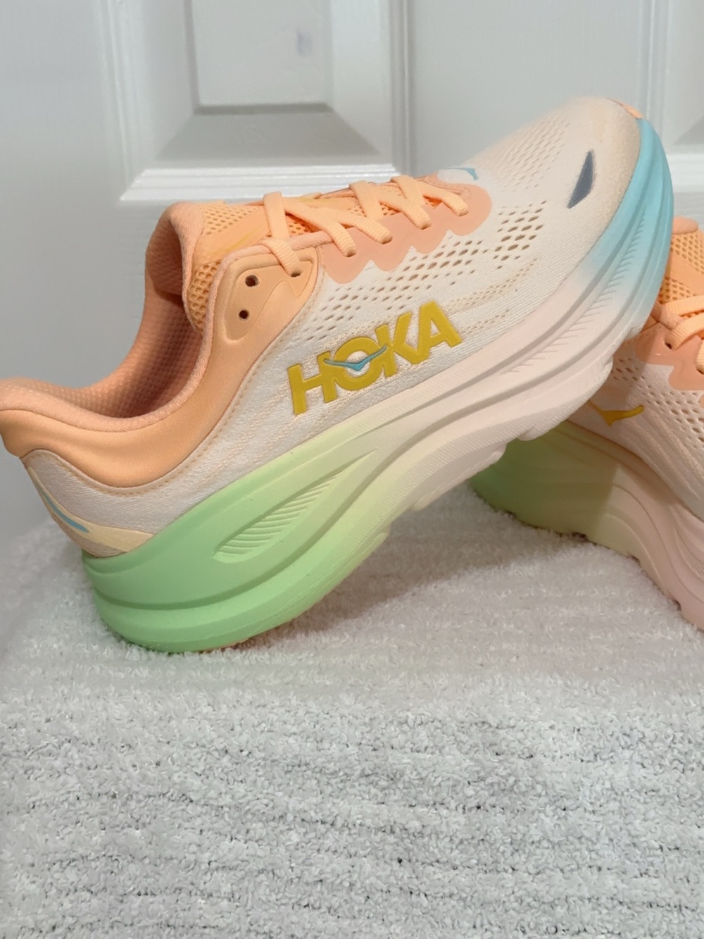 Hoka Bondi 9 Women's Special Edition Frost Pale Tangerine Running Sneakers